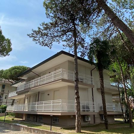 Appartamenti Fungo Lignano Sabbiadoro Buitenkant foto