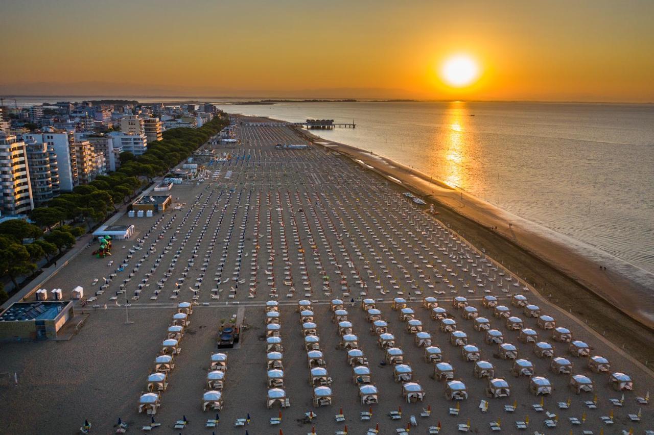Appartamenti Fungo Lignano Sabbiadoro Buitenkant foto