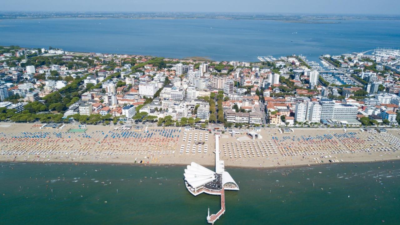 Appartamenti Fungo Lignano Sabbiadoro Buitenkant foto